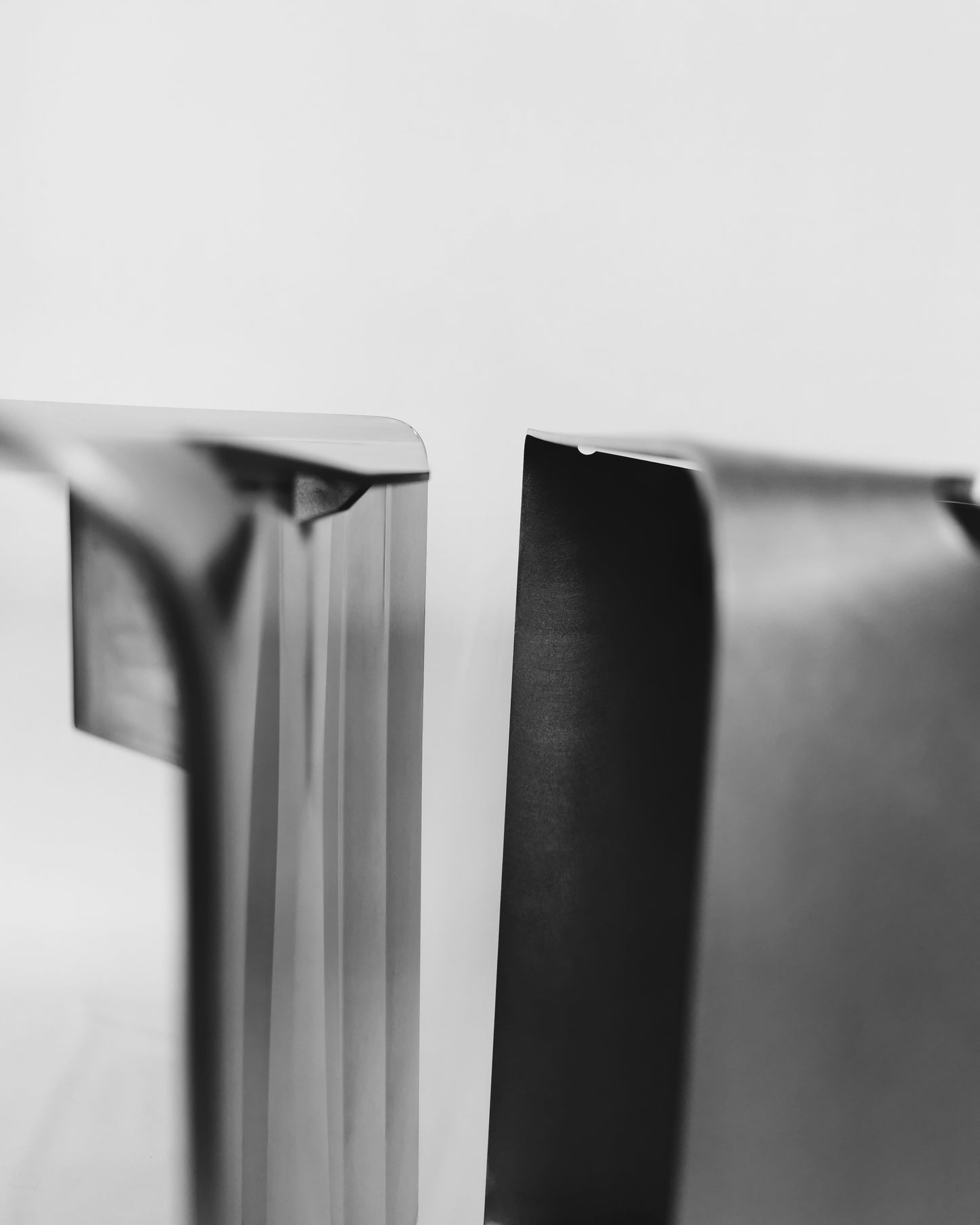 Handgefertigte Edelstahl-Sitzbank