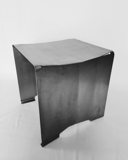 Handgefertigte Edelstahl-Sitzbank